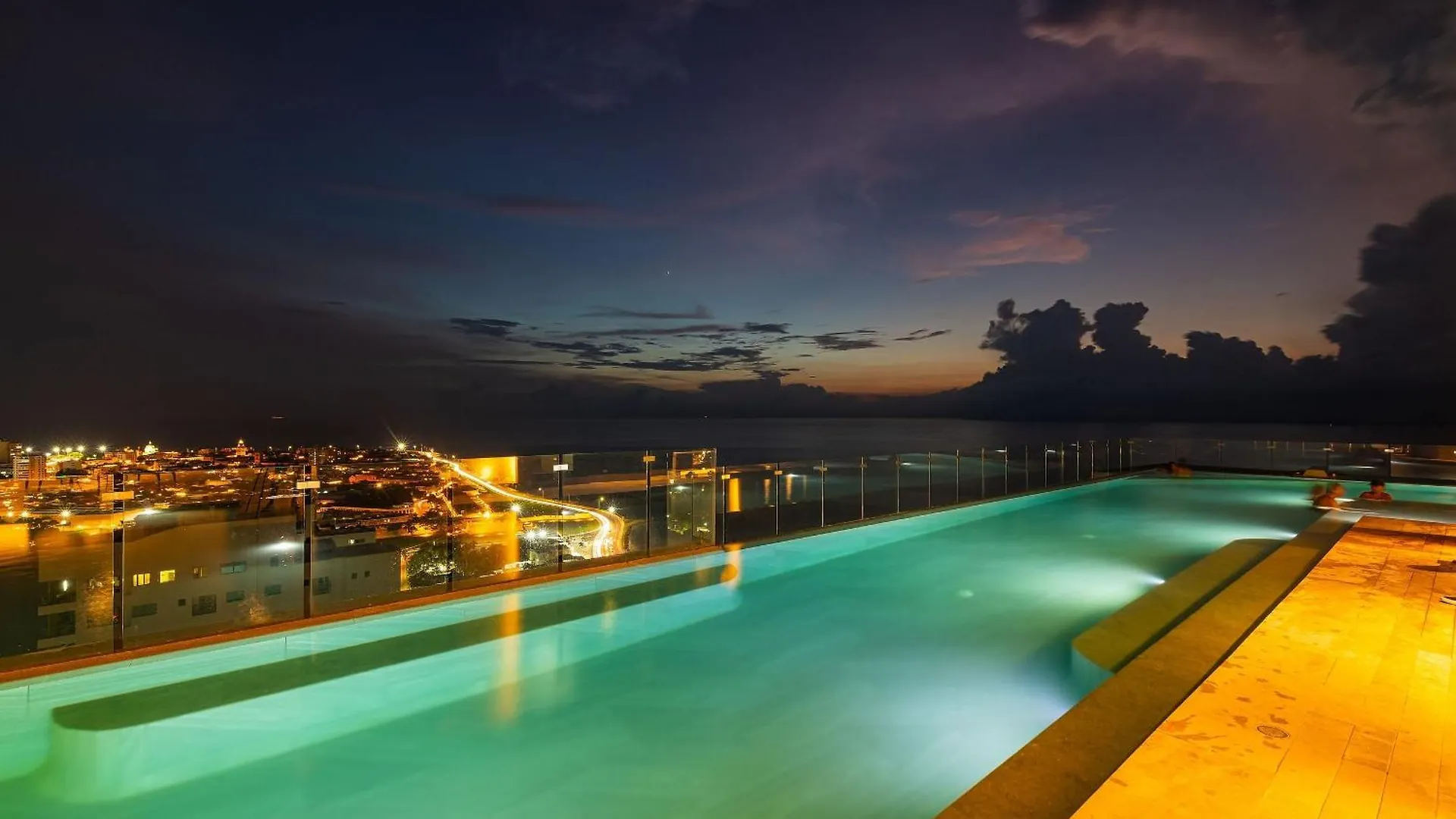 New Apt Beautiful Sea View And Walled City 2Br Cartagena Colombia