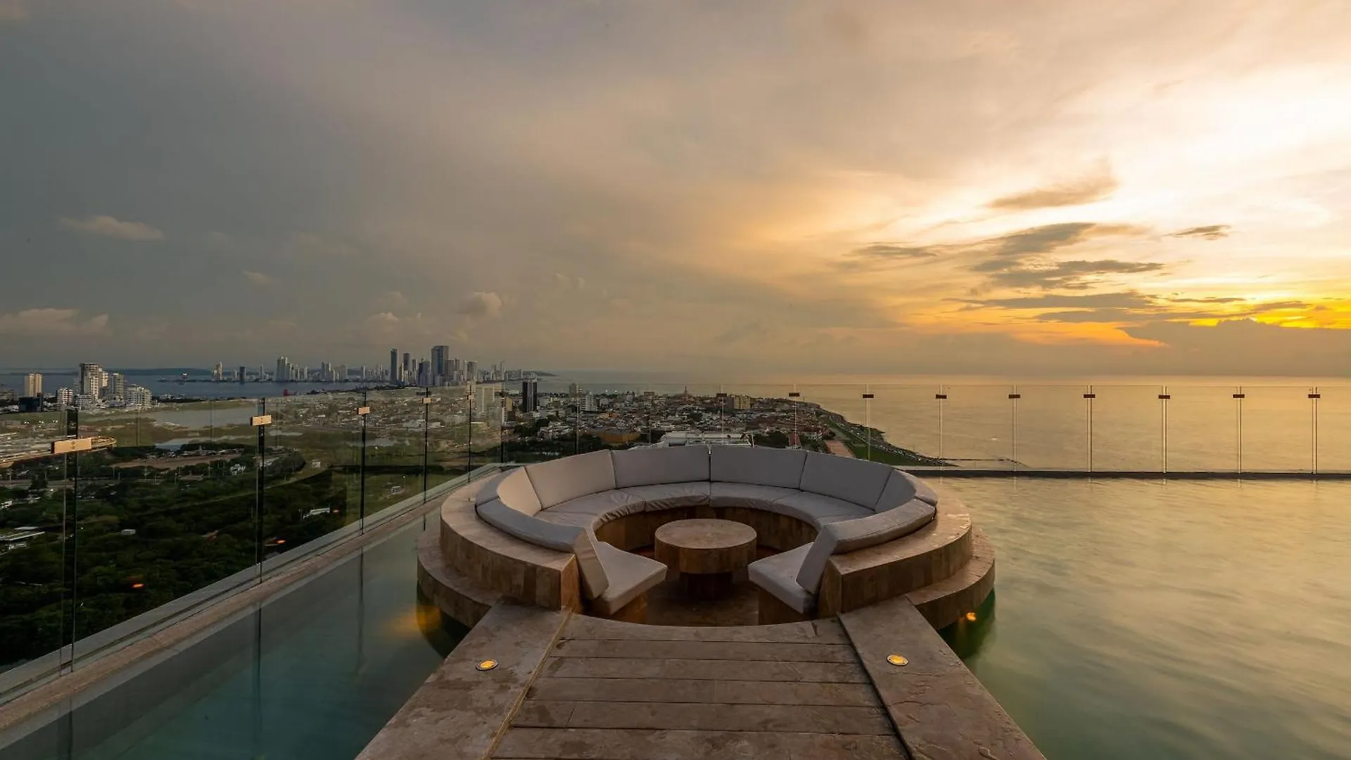 Apartment New Apt Beautiful Sea View And Walled City 2Br Cartagena Colombia